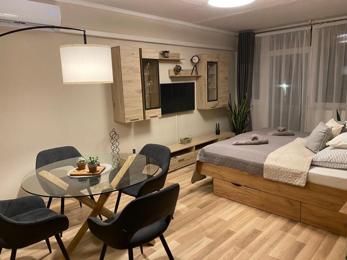 Centrum Apartman Kaposvár Eksteriør bilde